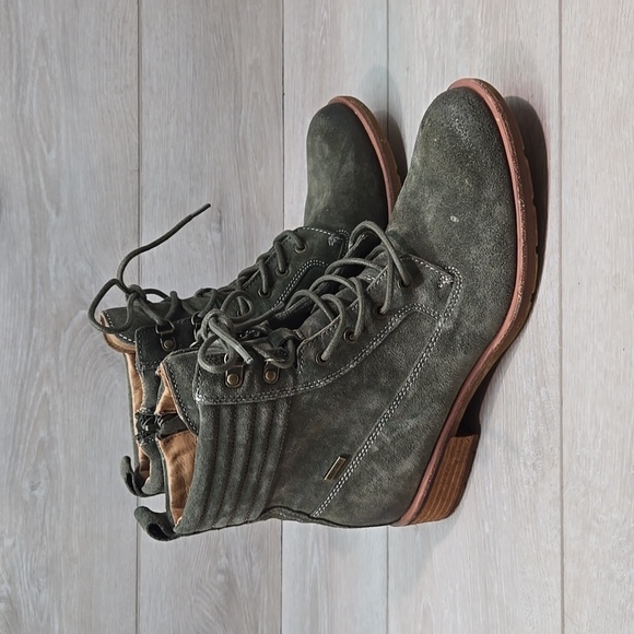 Sofft Women Baxter Aqua Ankle Leather Mooto Boots shoes sz 9.5M - Picture 2 of 14